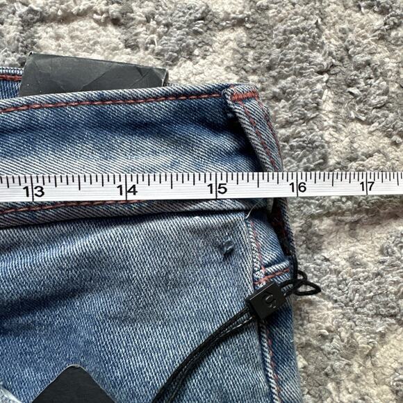 True Religion Becca Mid Rise Boot Cut Jeans Size 28 NWT Minor Flaw - Picture 7 of 13